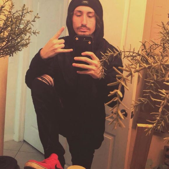 Meet your Posher, Austin - Picture 1 of 1